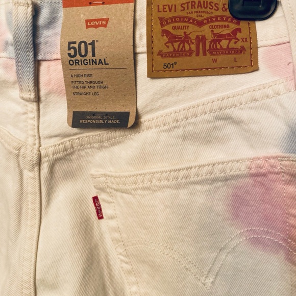 NWT Original Levi’s 501 Jeans Straight Leg Button Fly White Size 28x30 - Picture 8 of 12